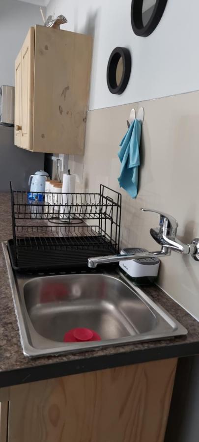 Atterbury Self Catering Studios Pretoria Bagian luar foto