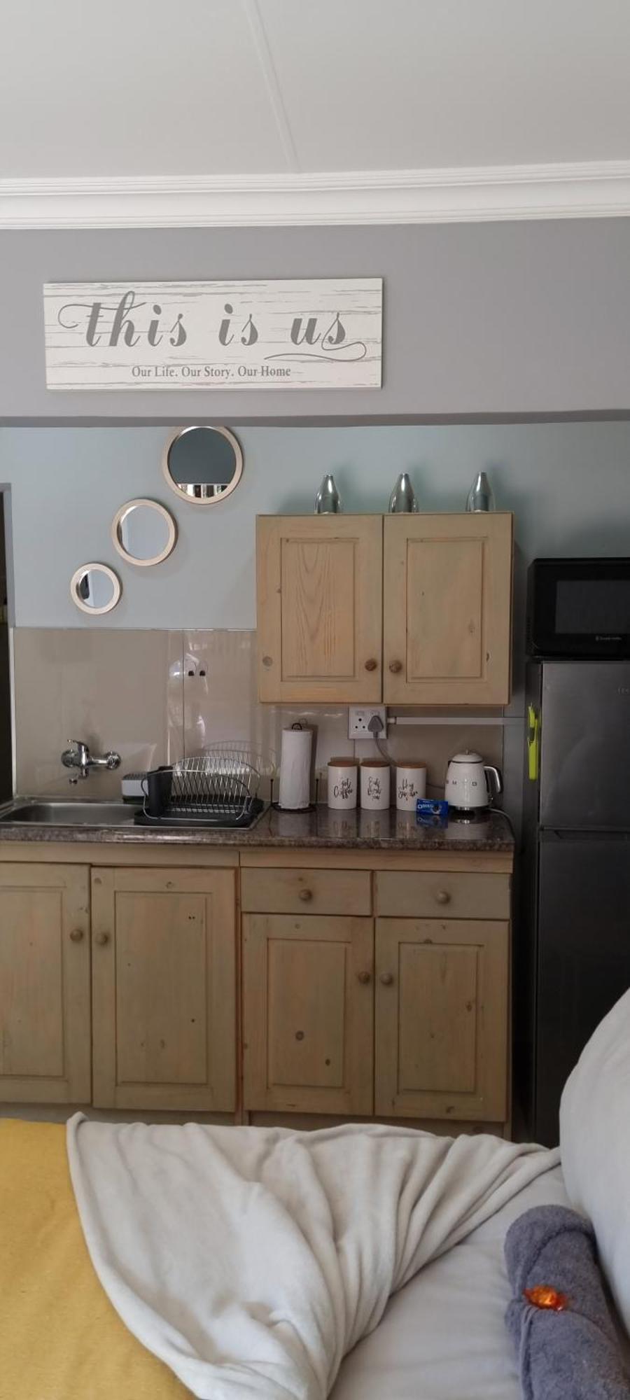 Atterbury Self Catering Studios Pretoria Bagian luar foto