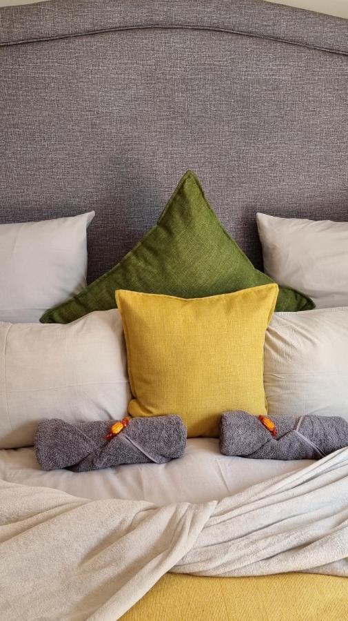 Atterbury Self Catering Studios Pretoria Bagian luar foto