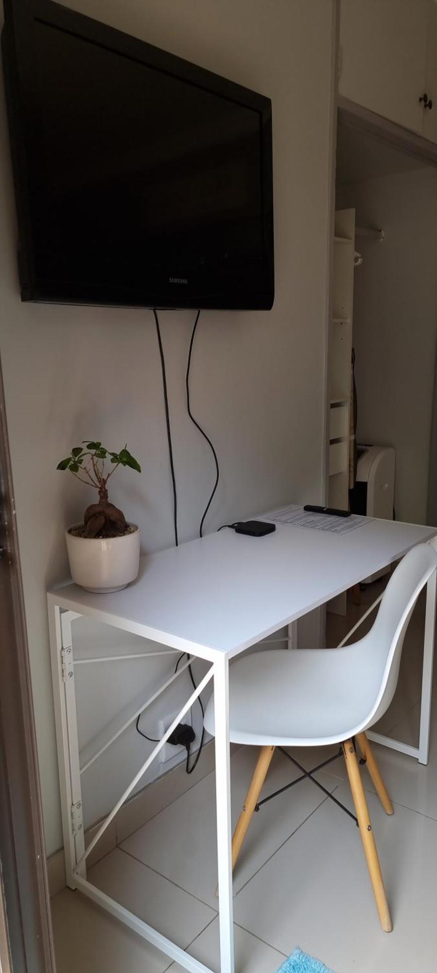 Atterbury Self Catering Studios Pretoria Bagian luar foto
