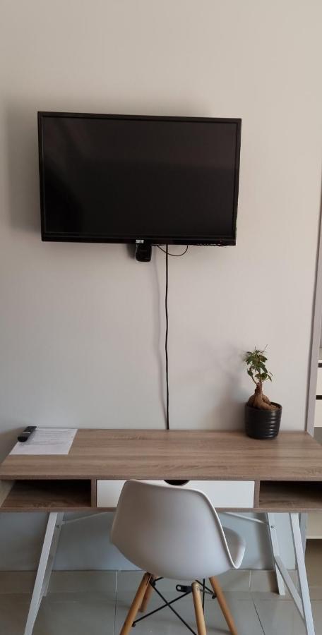 Atterbury Self Catering Studios Pretoria Bagian luar foto