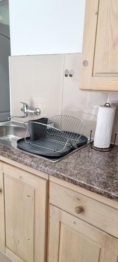 Atterbury Self Catering Studios Pretoria Bagian luar foto